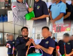 Wujud Nyata Kepedulian Rutan Tanjung Pura Bagikan Alat-alat Kebersihan Kepada Warga Binaan