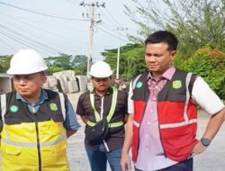Dinas SDAMBMK Percepat Pemasangan U-Ditch di Medan Selayang dan Medan Baru