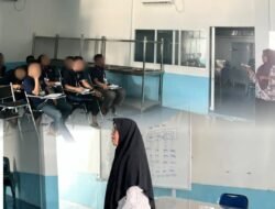 PROGRAM PKBM RUTAN TANJUNG PURA DELAPAN WARGA BINAAN KEJAR IJAZAH SMA (PAKET C) BERSAMA GURU DARI SMAN 1 TANJUNG PURA