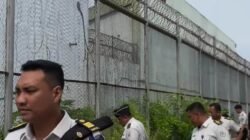 Perkuat Deteksi Dini Keamanan dan Ketertiban, Jajaran Lapas Narkotika Langkat Laksanakan Kontrol Keliling Brandgang