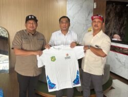 Jelang Forprovsu 2026, Dispora Serahkan Bantuan 200 Jersey ke Kontingen KORMI Medan